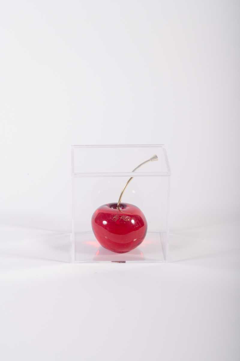 CEREJA/MAÇÃ NO ACRILICO 